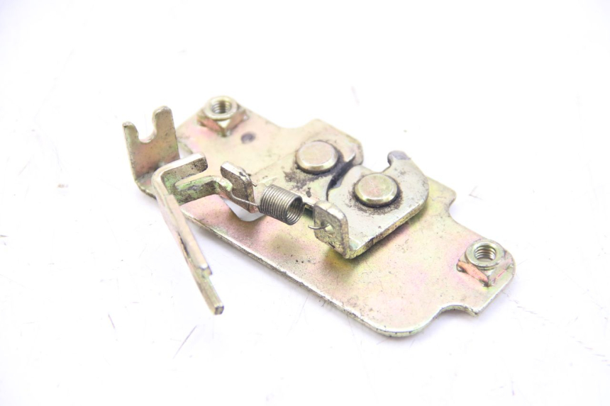 photo de VERROUILLAGE SELLE SYM JET 14 4T 50 (2018 - 2022) - Détail de la pièce