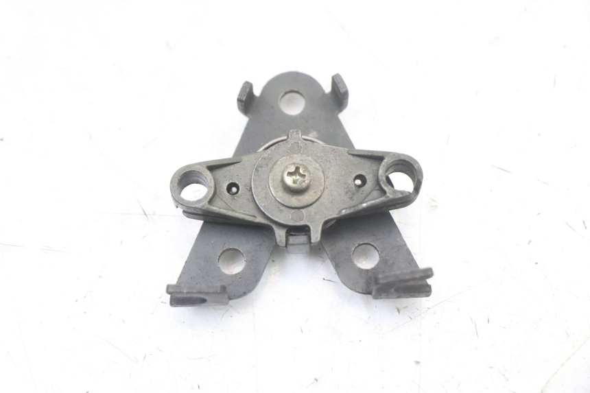 photo de VERROUILLAGE TRAPPE PEUGEOT DJANGO 125 (2014 - 2017) - Vue principale