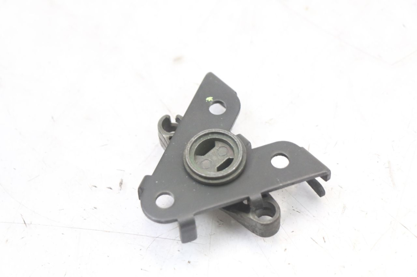 photo de VERROUILLAGE TRAPPE PEUGEOT DJANGO 125 (2014 - 2017) - Vue d’ensemble