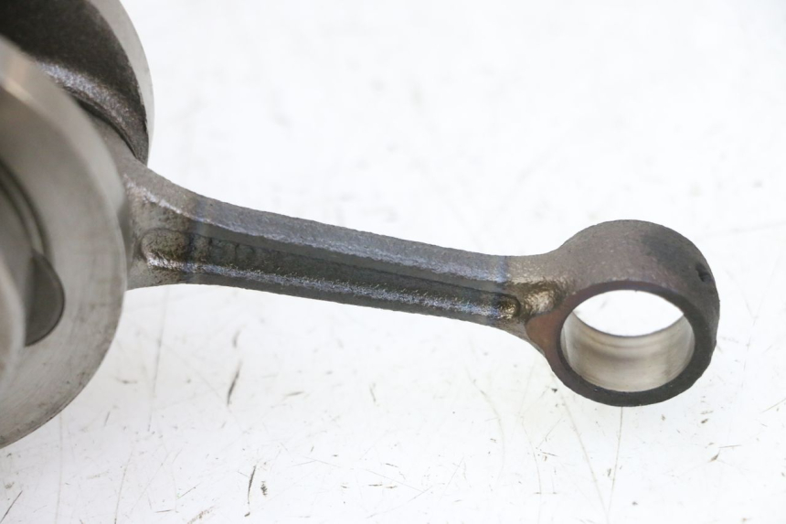 photo de VILEBREQUIN KYMCO AGILITY NAKED RENOUVO 2T 50 (2011 - 2018) - Points de fixation