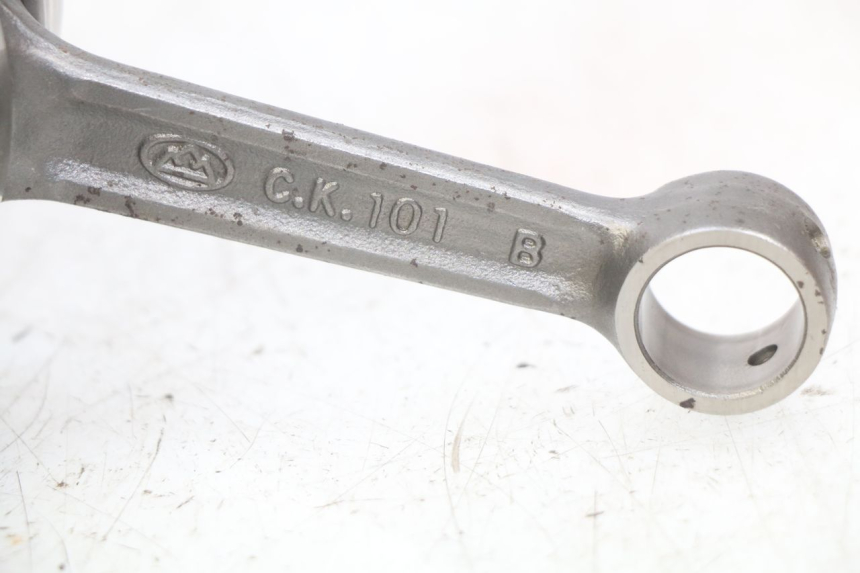 photo de VILEBREQUIN HONDA CR 125 (1995 - 1997) - Gros plan technique