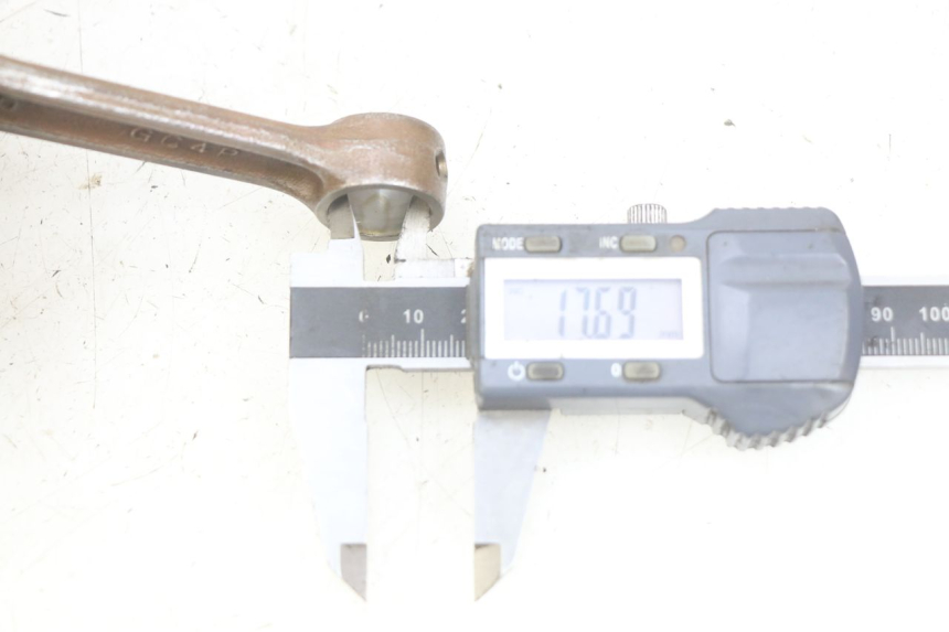 photo de VILEBREQUIN HONDA CR 80 (2001 - 2003) - Détail de la pièce