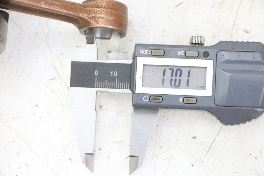 photo de VILEBREQUIN HONDA CR 85 (2003 - 2007) - Détail de la pièce