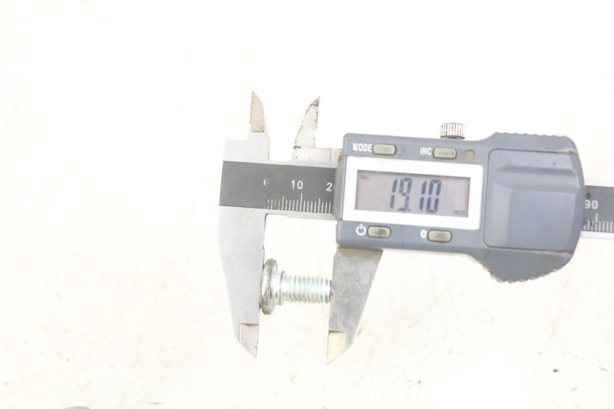 photo de VIS DISQUE DE FREIN ORION AGB37 CRF1 DIRT BIKE 125 (2013 - 2021) - Gros plan technique