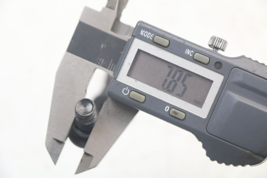 photo de VIS DISQUE DE FREIN KYMCO AGILITY 4T 50 (2018 - 2022) - Gros plan technique