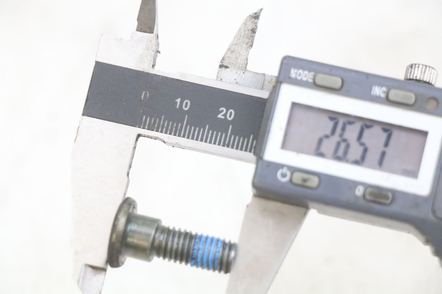 photo de VIS DISQUE DE FREIN KYMCO AGILITY NAKED RENOUVO 2T 50 (2011 - 2018) - Détail de la pièce