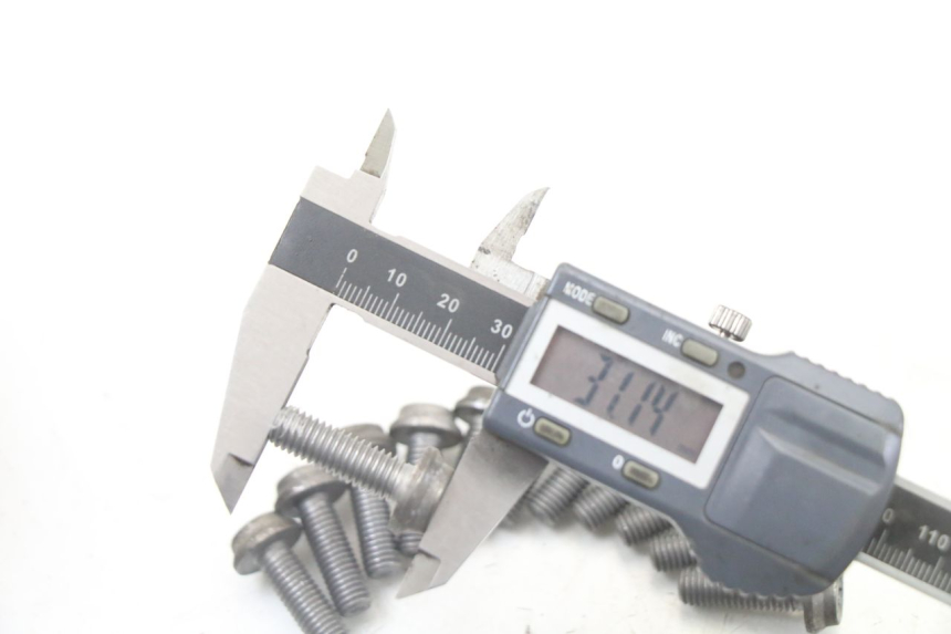 photo de VIS DISQUE DE FREIN BMW S RR ABS S1000RR 1000 (2015 - 2018) - Zoom état d’usage