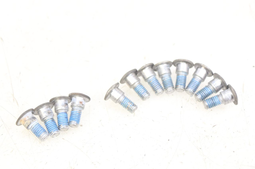 photo de VIS DISQUE DE FREIN SUZUKI BURGMAN 650 (2002 - 2004) - Vue principale