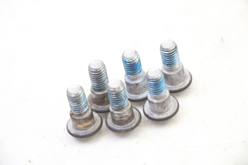 photo de VIS DISQUE DE FREIN SUZUKI BURGMAN 125 (2007 - 2014) - Zoom état d’usage