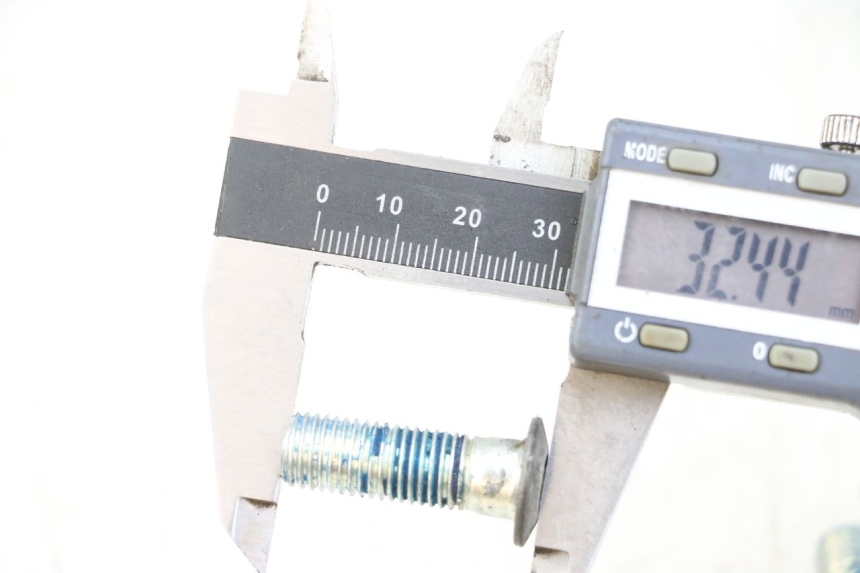 photo de VIS DISQUE DE FREIN YAMAHA BW'S 50 (2004 - 2017) - Détail de la pièce