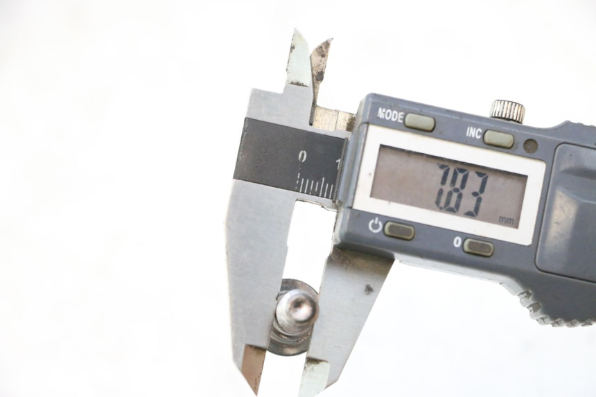 photo de VIS DISQUE DE FREIN HONDA CB F HORNET 600 (2005 - 2006) - Détail de la pièce