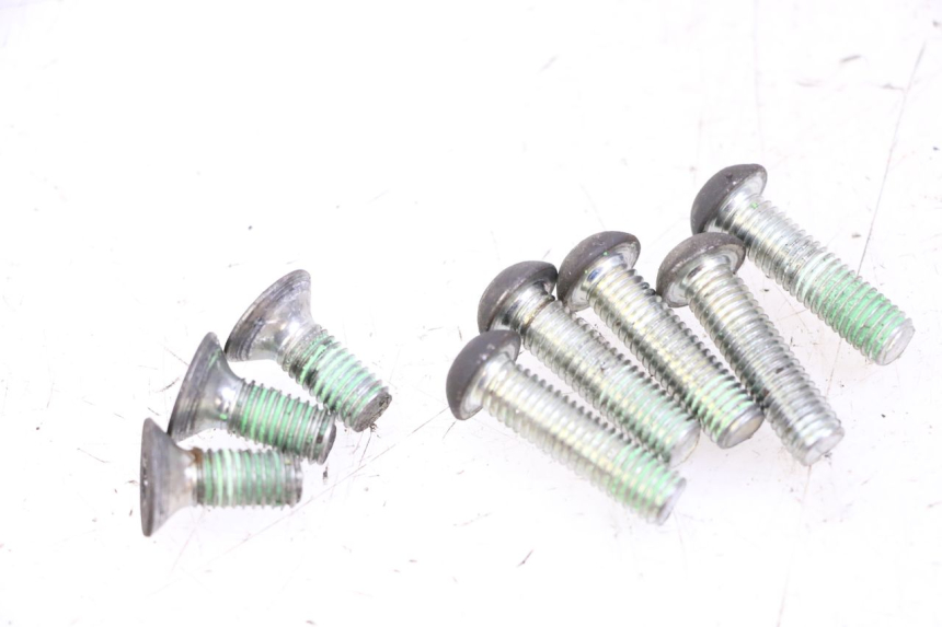 photo de VIS DISQUE DE FREIN PEUGEOT CITYSTAR 50 (2013 - 2017) - Détail de la pièce