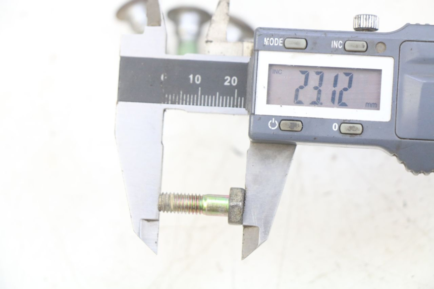 photo de VIS DISQUE DE FREIN HONDA CR 125 (1995 - 1997) - Vue d’ensemble