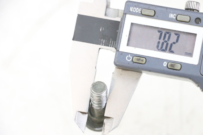 photo de VIS DISQUE DE FREIN SYM CROX 4T 50 (2016 - 2023) - Zoom état d’usage