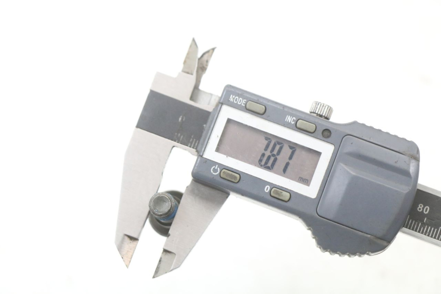 photo de Bolt brake disc KYMCO DINK STREET ABS 125 (2011 - 2018) - Gros plan technique