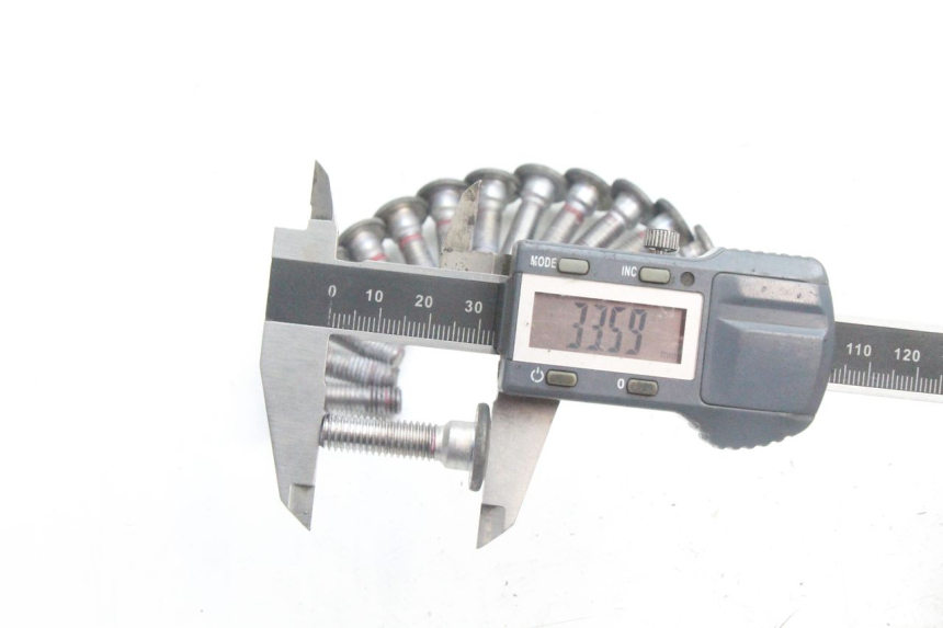 photo de VIS DISQUE DE FREIN KAWASAKI ER-6 ER6 F ABS 650 (2012 - 2016) - Détail de la pièce