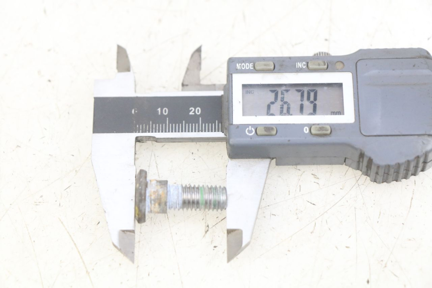 photo de VIS DISQUE DE FREIN HONDA FES PANTHEON 2T 125 (1998 - 2002) - Zoom état d’usage