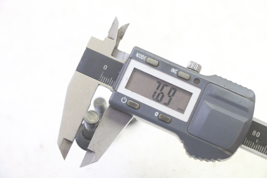 photo de VIS DISQUE DE FREIN SYM FIDDLE 3 III 125 (2014 - 2020) - Gros plan technique