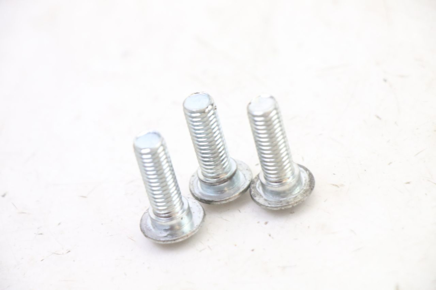 photo de VIS DISQUE DE FREIN VENESI FLY RETRO 4T 50 (2020 - 2025) - Zoom état d’usage