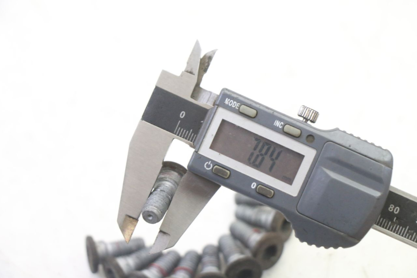 photo de VIS DISQUE DE FREIN BMW G310 R 310 (2016 - 2020) - Autre angle de vue