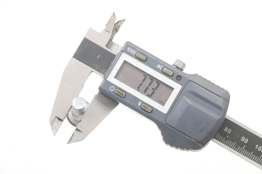 photo de VIS DISQUE DE FREIN JINLUN JL HIGHLANDER 125 (2007 - 2015) - Gros plan technique