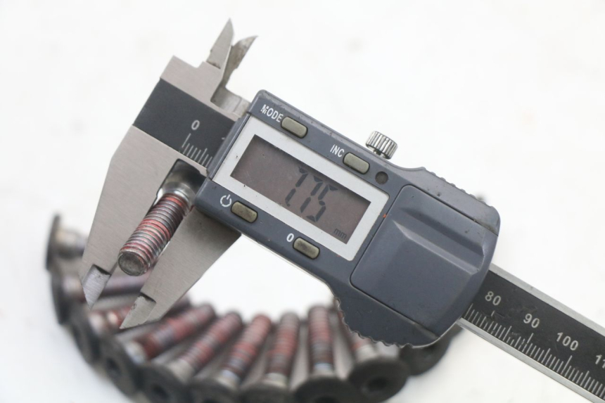 photo de VIS DISQUE DE FREIN KAWASAKI ZR7 ZR-7 S 750 (1999 - 2004) - Autre angle de vue