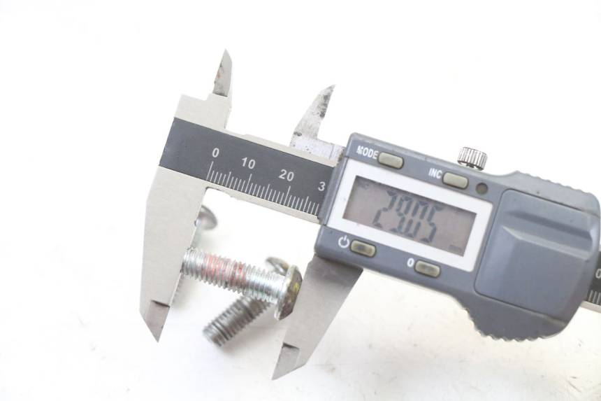 photo de VIS DISQUE DE FREIN PEUGEOT KISBEE 2T 50 (2018 - 2022) - Autre angle de vue