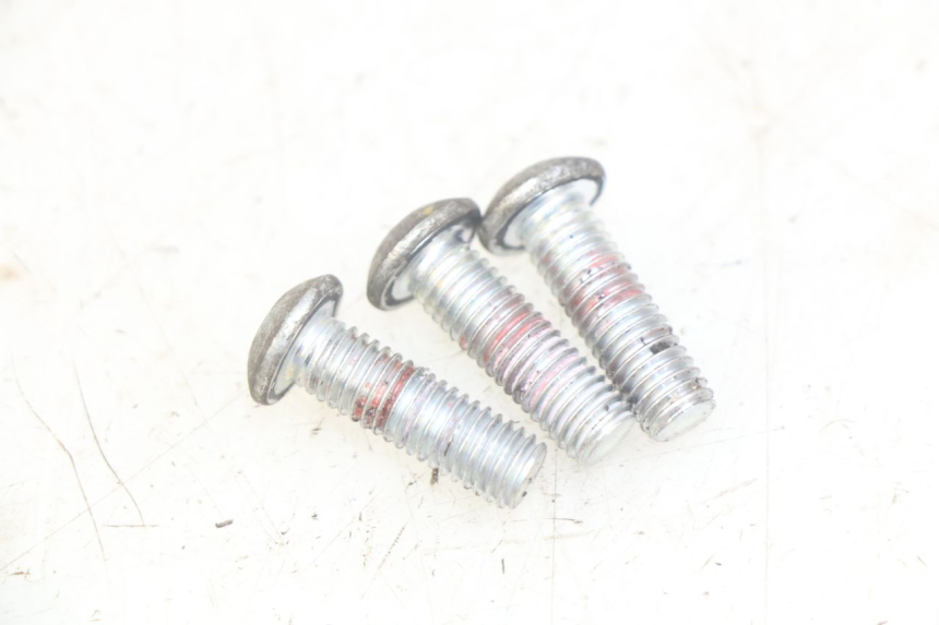 photo de VIS DISQUE DE FREIN PEUGEOT KISBEE 4T 50 (2018 - 2022) - Gros plan technique