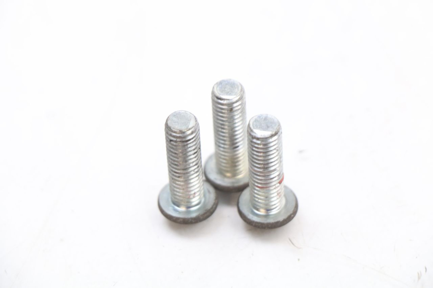 photo de VIS DISQUE DE FREIN PEUGEOT KISBEE 4T 50 (2018 - 2022) - Zoom état d’usage