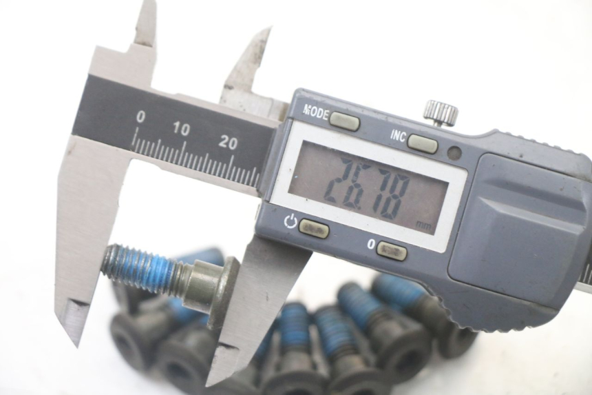 photo de VIS DISQUE DE FREIN KYMCO XCITING 500 (2007 - 2010) - Zoom état d’usage