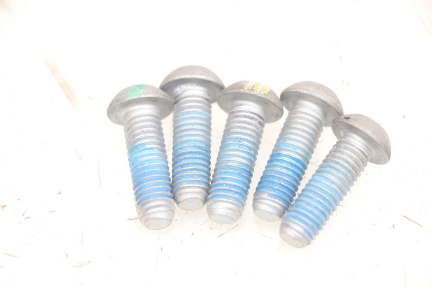 photo de VIS DISQUE DE FREIN PIAGGIO MEDLEY 125 (2016 - 2023) - Détail de la pièce