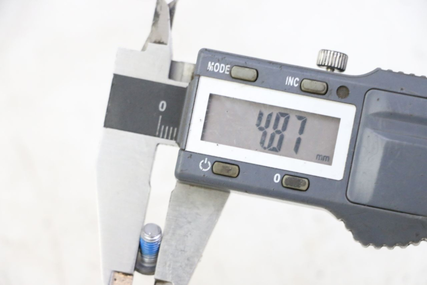 photo de VIS DISQUE DE FREIN XIAOMI MI PRO 2 1 - Zoom état d’usage