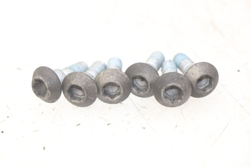 photo de VIS DISQUE DE FREIN YAMAHA MT ABS 125 (2014 - 2018) - Autre angle de vue