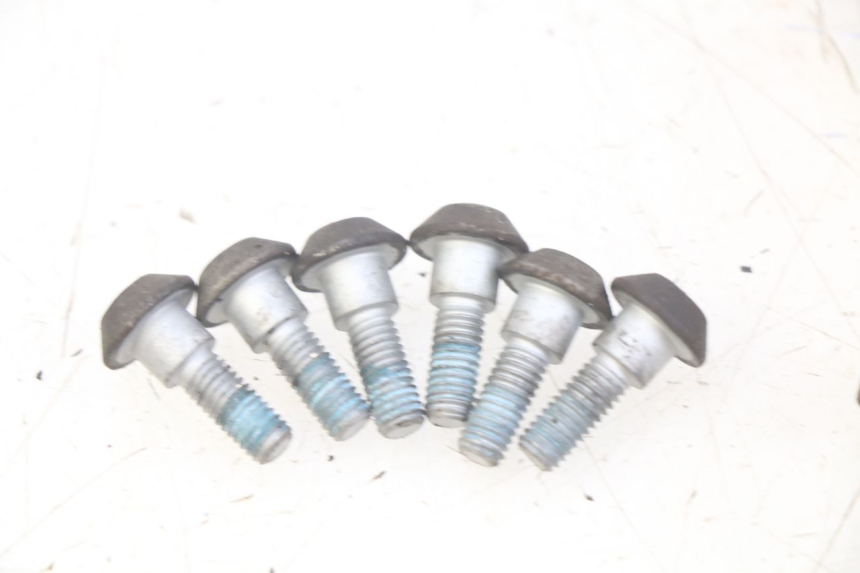 photo de VIS DISQUE DE FREIN YAMAHA MT ABS 125 (2014 - 2018) - Points de fixation