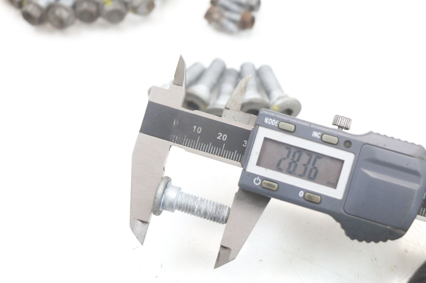 photo de VIS DISQUE DE FREIN MOTO GUZZI NORGE 8V GT 1200 (2011 - 2016) - Marquages et références