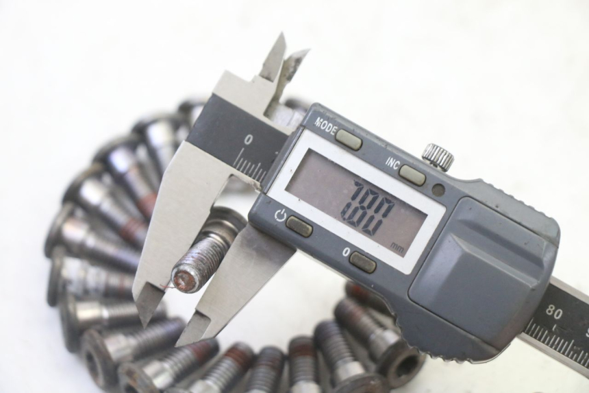 photo de VIS DISQUE DE FREIN HONDA NTV DEAUVILLE 650 (2001 - 2006) - Autre angle de vue