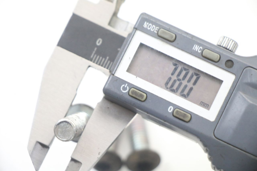 photo de VIS DISQUE DE FREIN PEUGEOT KISBEE 4T 50 (2018 - 2022) - Gros plan technique