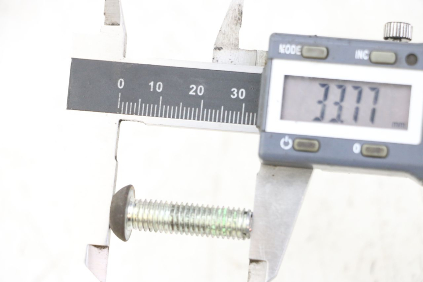 photo de VIS DISQUE DE FREIN PEUGEOT SATELIS 125 (2013 - 2018) - Détail de la pièce