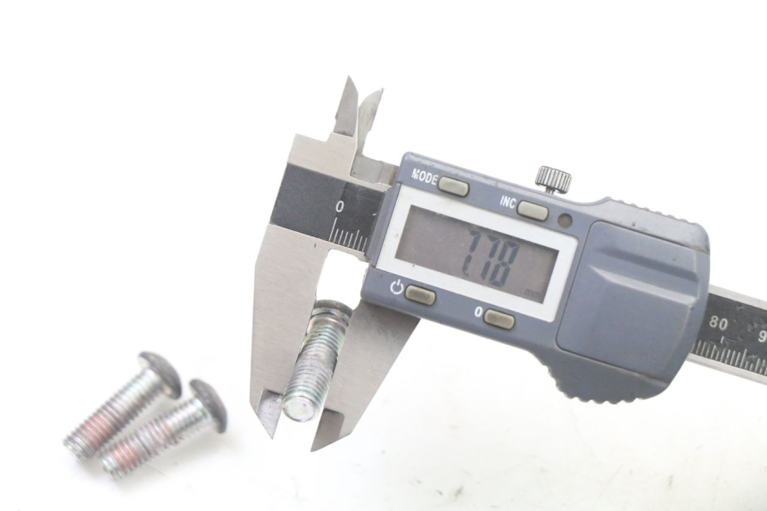 photo de VIS DISQUE DE FREIN PEUGEOT STREETZONE I 2T 50 (2018 - 2020) - Gros plan technique