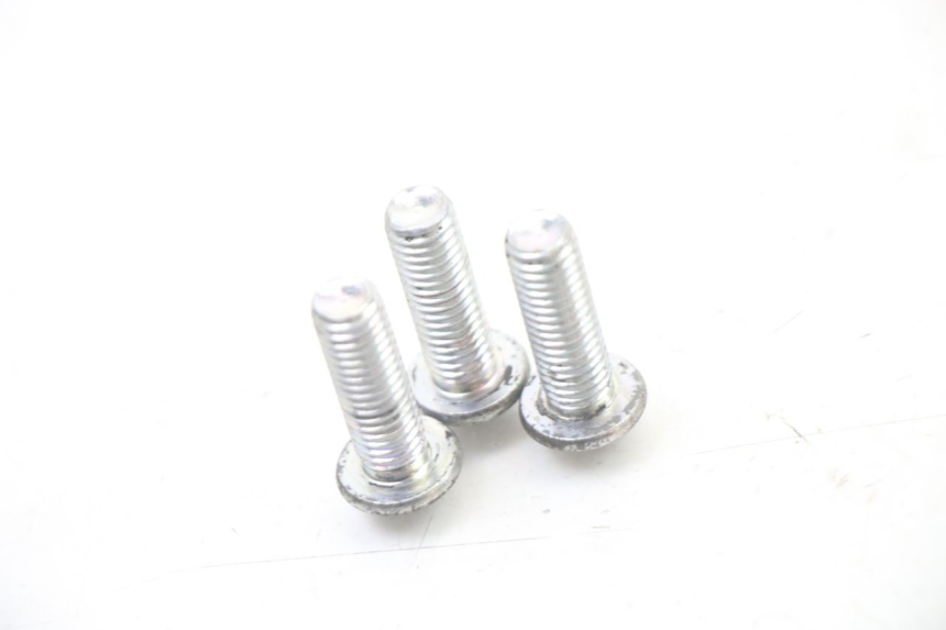 photo de VIS DISQUE DE FREIN PEUGEOT VIVACITY 125 (2010 - 2017) - Zoom état d’usage