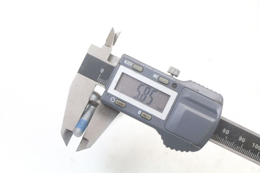 photo de VIS DISQUE DE FREIN PIAGGIO LIBERTY IGET 4T 50 (2021 - 2025) - Gros plan technique