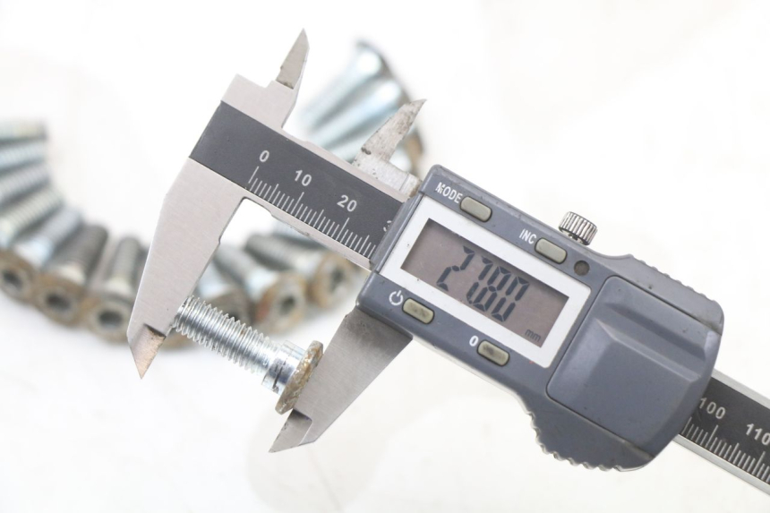 photo de VIS DISQUE DE FREIN REGAL RAPTOR RAXTER 2 125 (2007 - 2015) - Zoom état d’usage