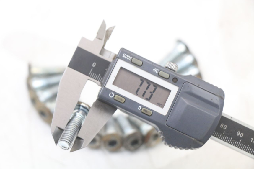 photo de VIS DISQUE DE FREIN REGAL RAPTOR RAXTER 2 125 (2007 - 2015) - Autre angle de vue