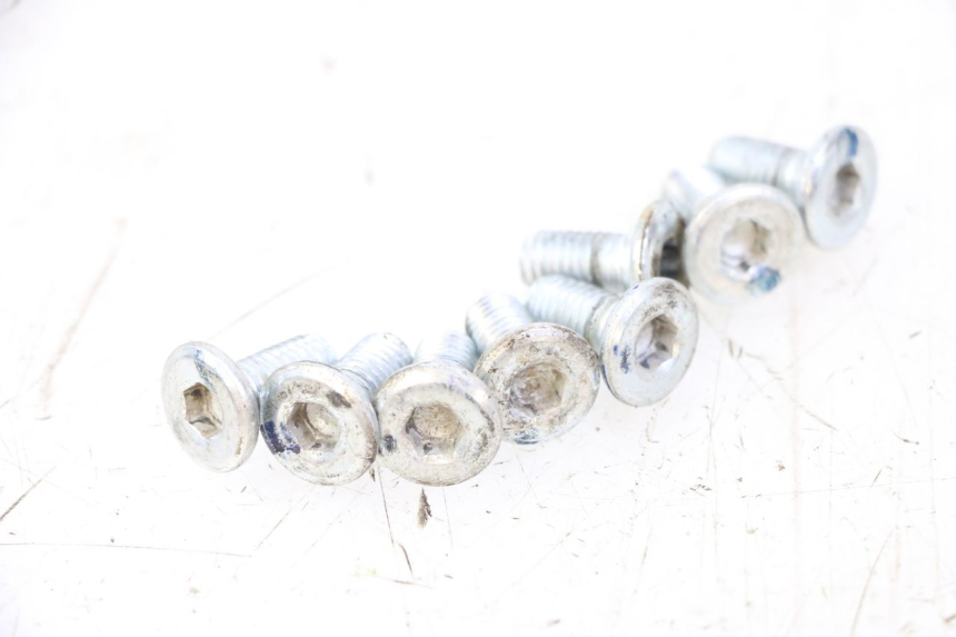 photo de VIS DISQUE DE FREIN APOLLO RFZ 125 - Autre angle de vue