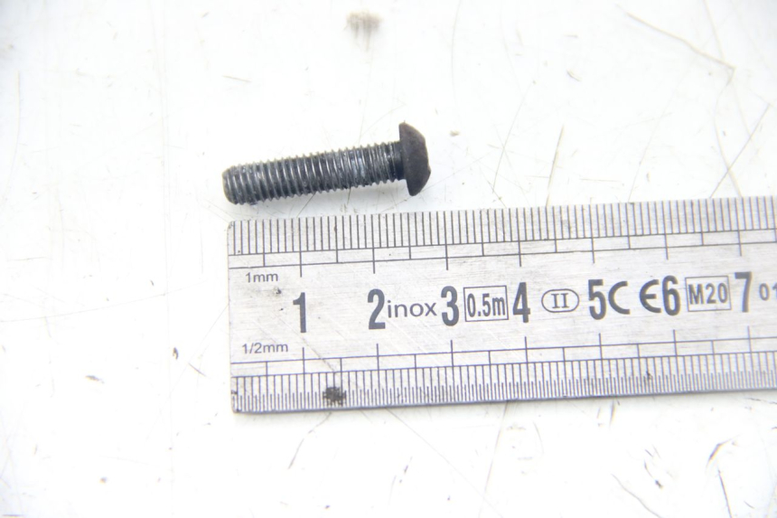 photo de VIS DISQUE DE FREIN GILERA RUNNER SP 50 (2009 - 2017) - Zoom état d’usage