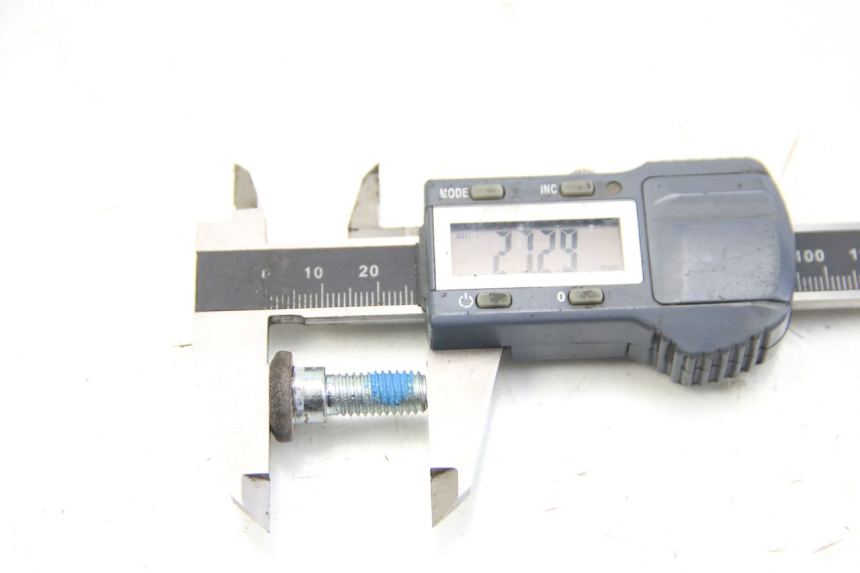 photo de VIS DISQUE DE FREIN DAELIM S3 125 (2010 - 2017) - Zoom état d’usage