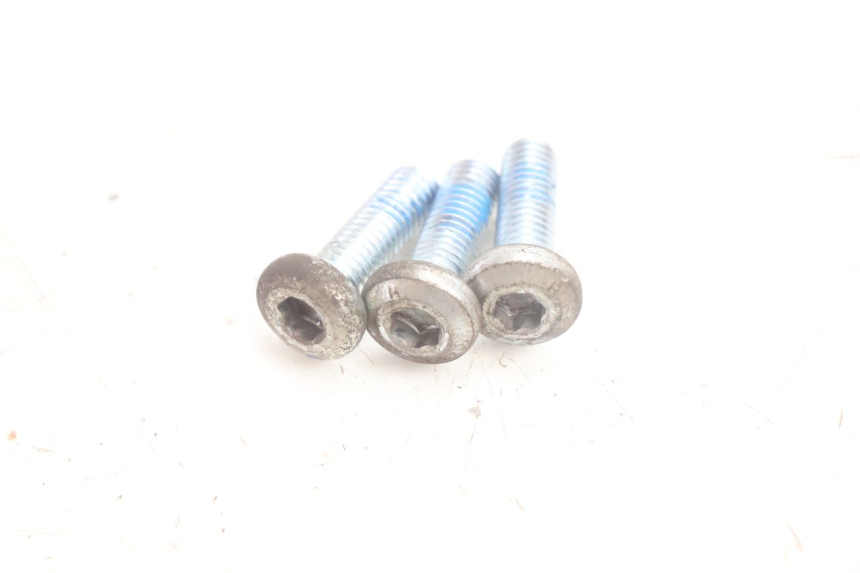photo de VIS DISQUE DE FREIN JM MOTORS SANTANA EVO 50 (2024 - 2026) - Détail de la pièce