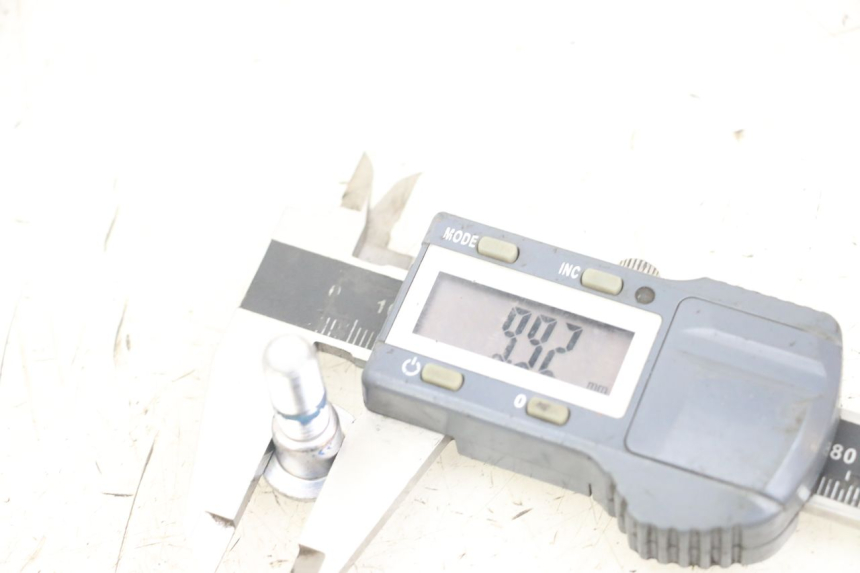 photo de VIS DISQUE DE FREIN TRIUMPH SPEED TRIPLE T301 900 (1994 - 1996) - Zoom état d’usage