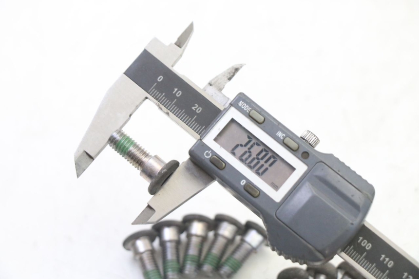 photo de VIS DISQUE DE FREIN HONDA ST PAN EUROPEAN 1300 (2002 - 2013) - Autre angle de vue