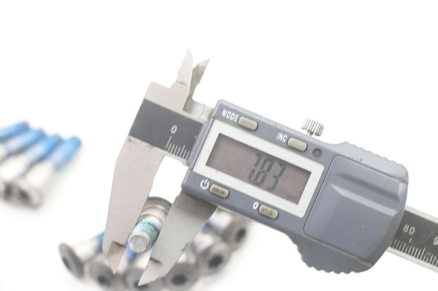 photo de VIS DISQUE DE FREIN SUZUKI GSX F GSXF 650 (2007 - 2015) - Marquages et références